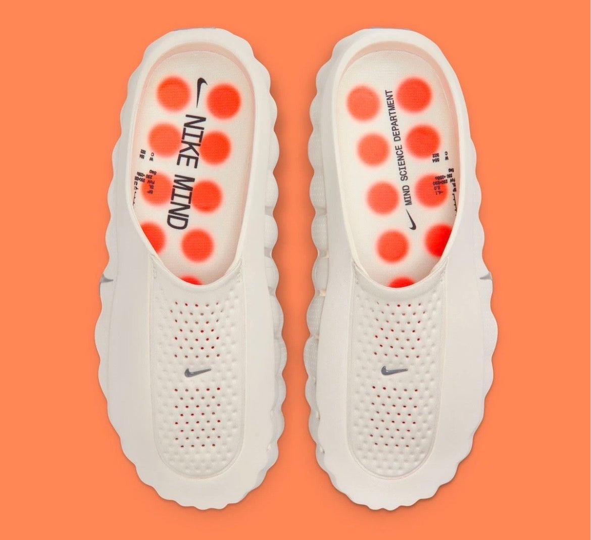 Nike Mind 001 Pregame Mules